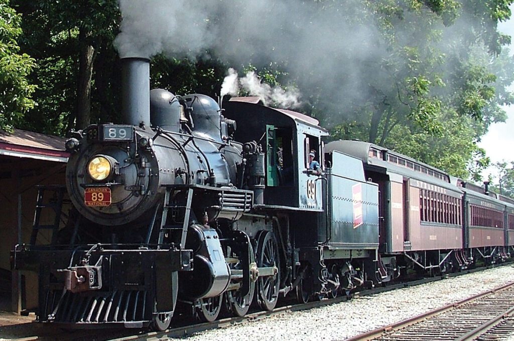 Railroad-Lancaster-Pennsylvania-Strasburg-Railroad